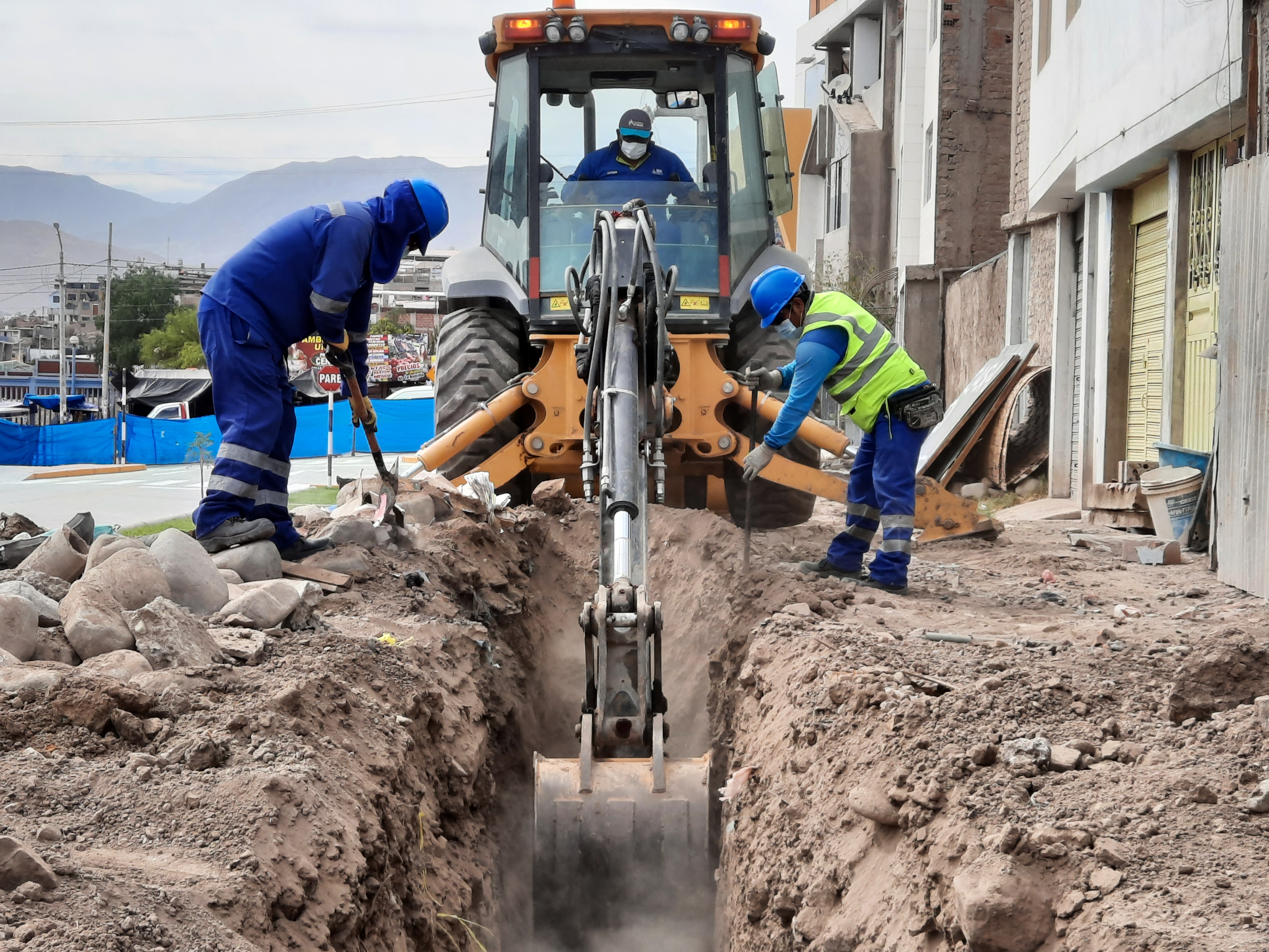 EPS Moquegua realiza trabajos de renovación de redes de agua potable y alcantarillado